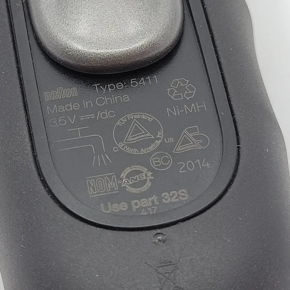 Braun Series 3 390cc-4 Cordless Rechargeable Mens Self-Cleaning Electric Shaver
